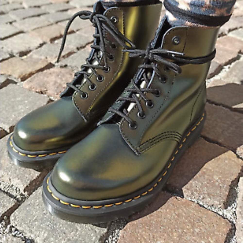 1460 PASCAL GOLD DR MARTENS